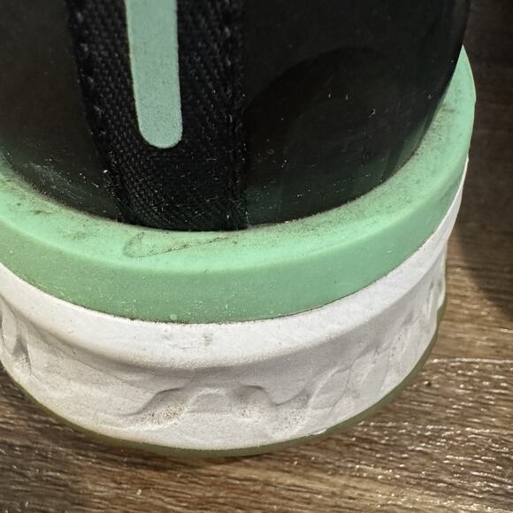 Nike Men's Odyssey React Running Shoe Black Tropical Floral AV3255-001 Size 11 - Picture 4 of 13